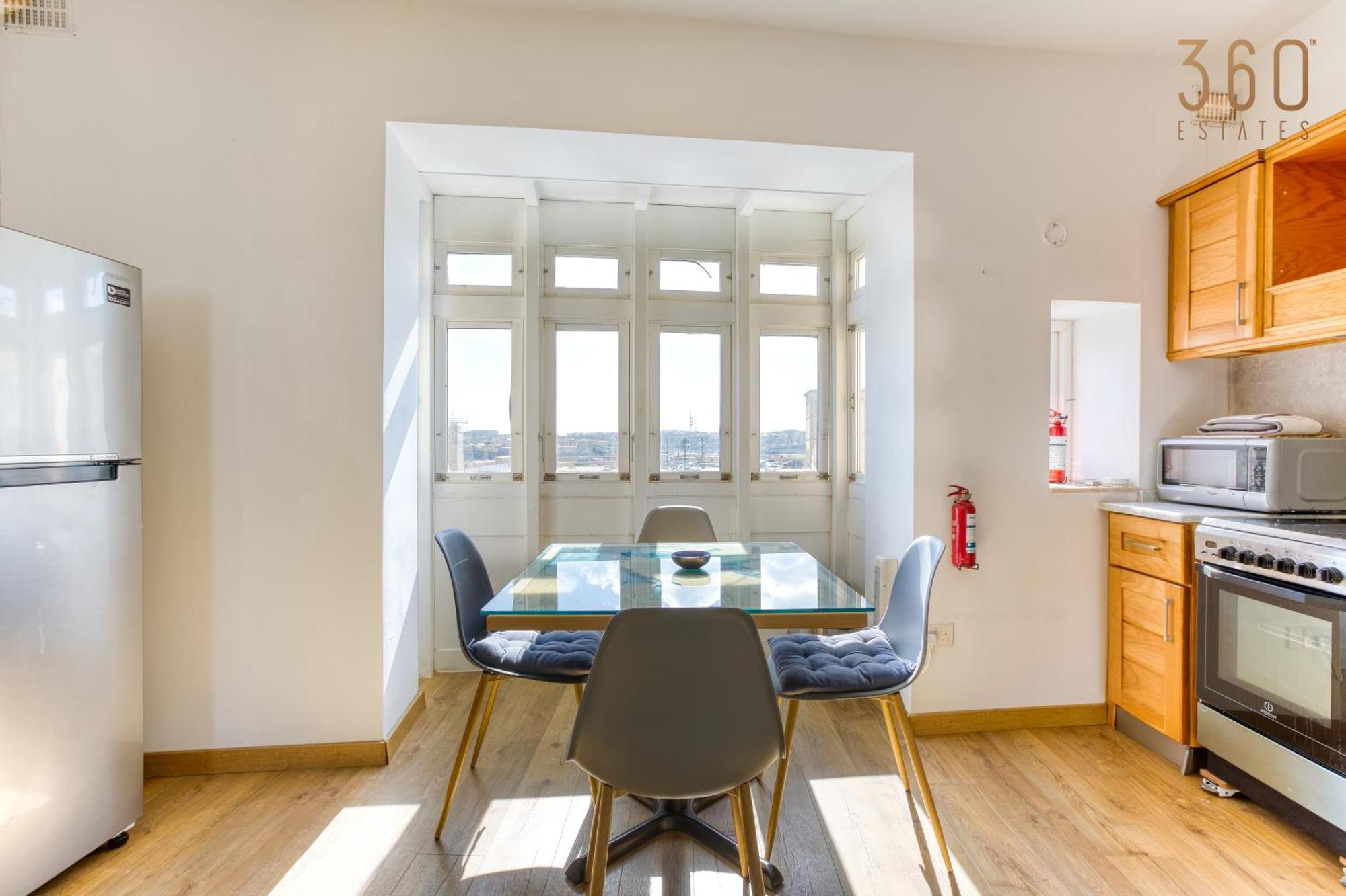 Charming Home With Sea Views & Maltese Balcony By 360 Estates Valletta Exteriör bild