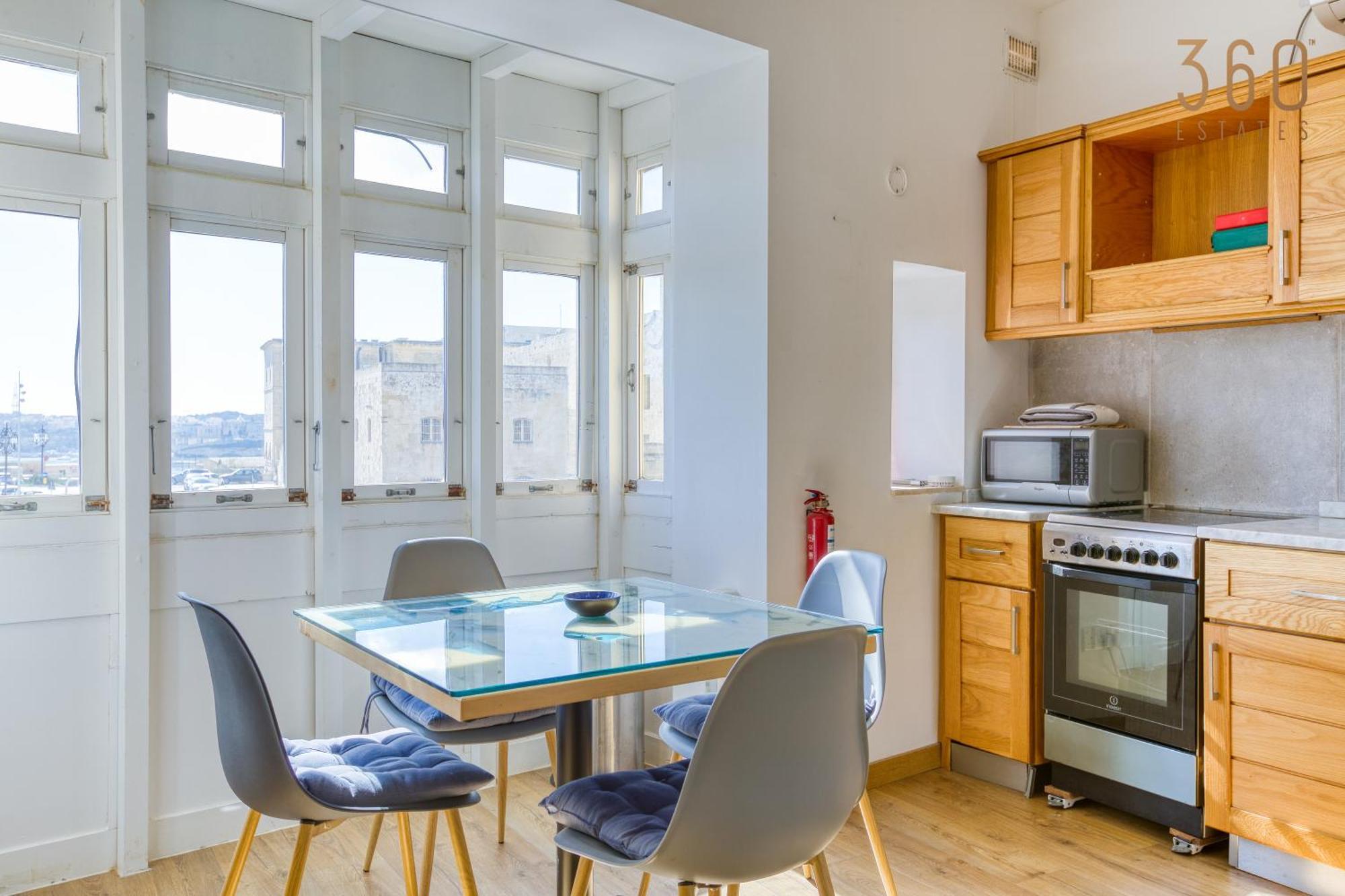 Charming Home With Sea Views & Maltese Balcony By 360 Estates Valletta Exteriör bild